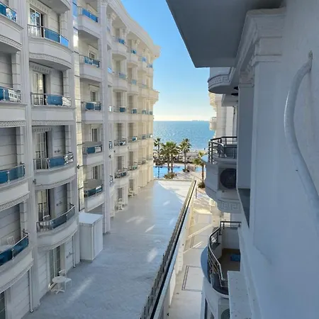 Luxury Golem (Tirana)