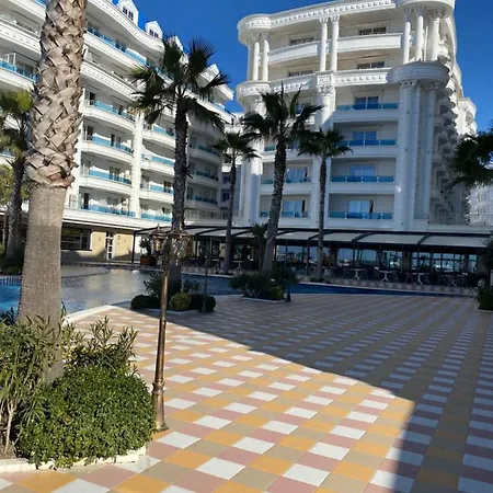 Luxury Golem (Tirana)