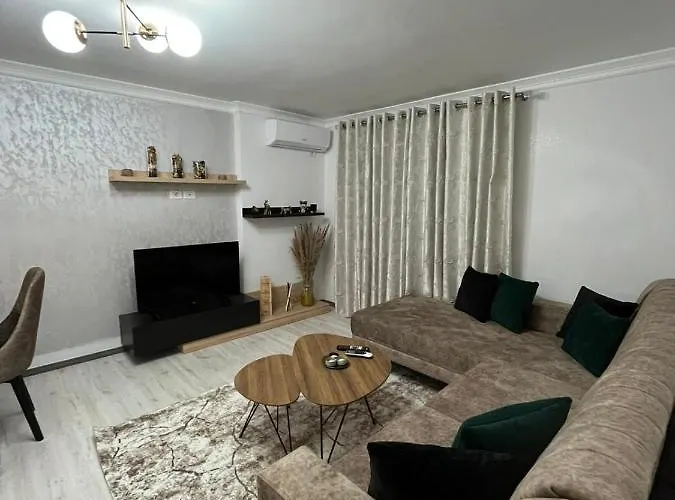 Luxury * Golem (Tirana)