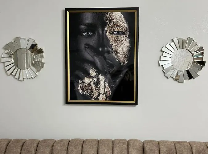 Luxury Golem (Tirana)