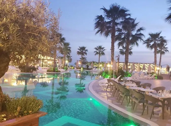 Luxury * Golem (Tirana)